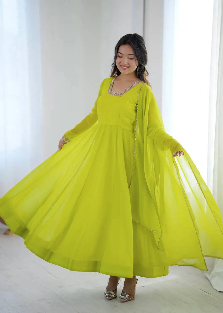 Flowy Georgette Gown Set for Festive and Wedding Occasions