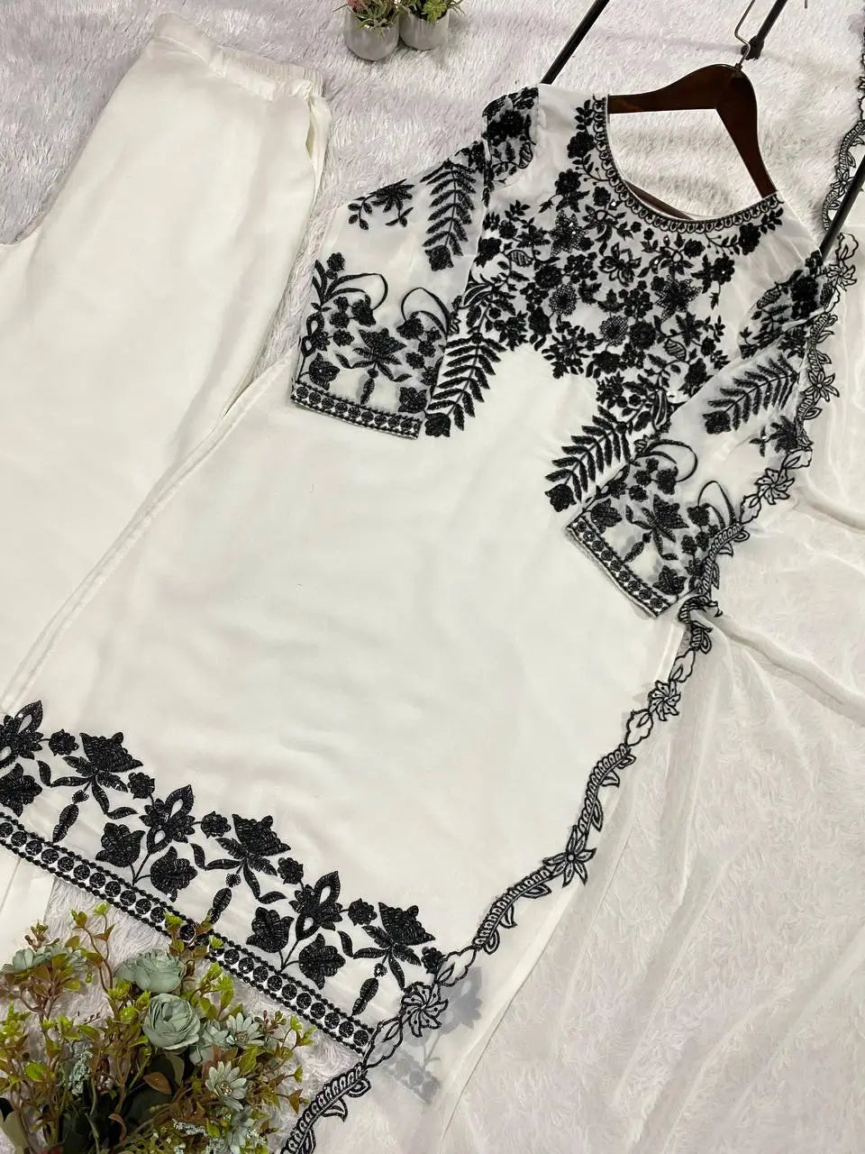 Fox Georgette Kurta Set With Floral Embroidery