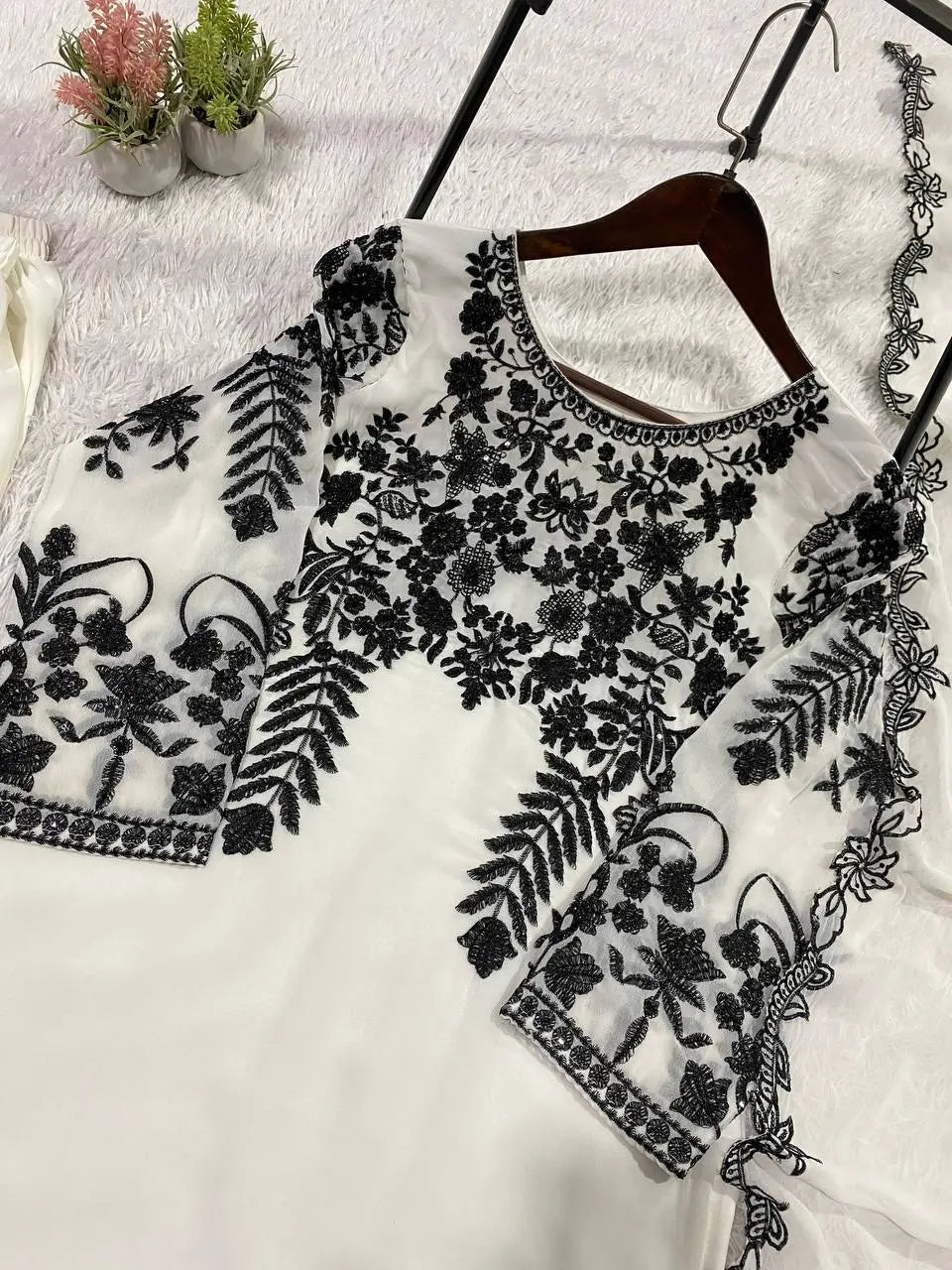 Fox Georgette Kurta Set With Floral Embroidery