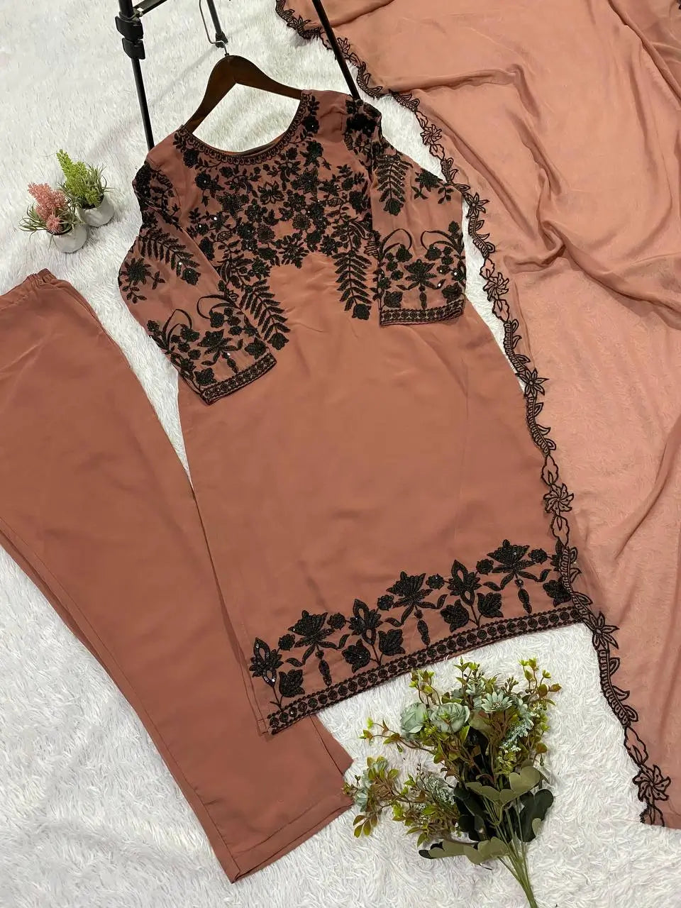 Fox Georgette Kurta Set With Floral Embroidery