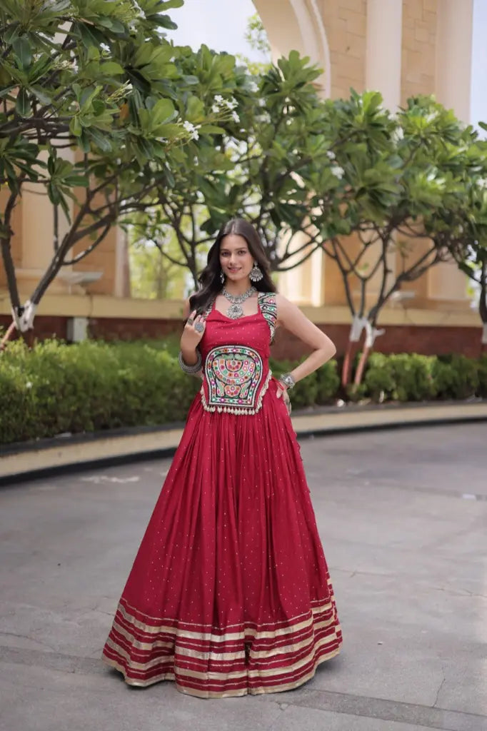 Gamthi Mirror Mukesh Lehenga