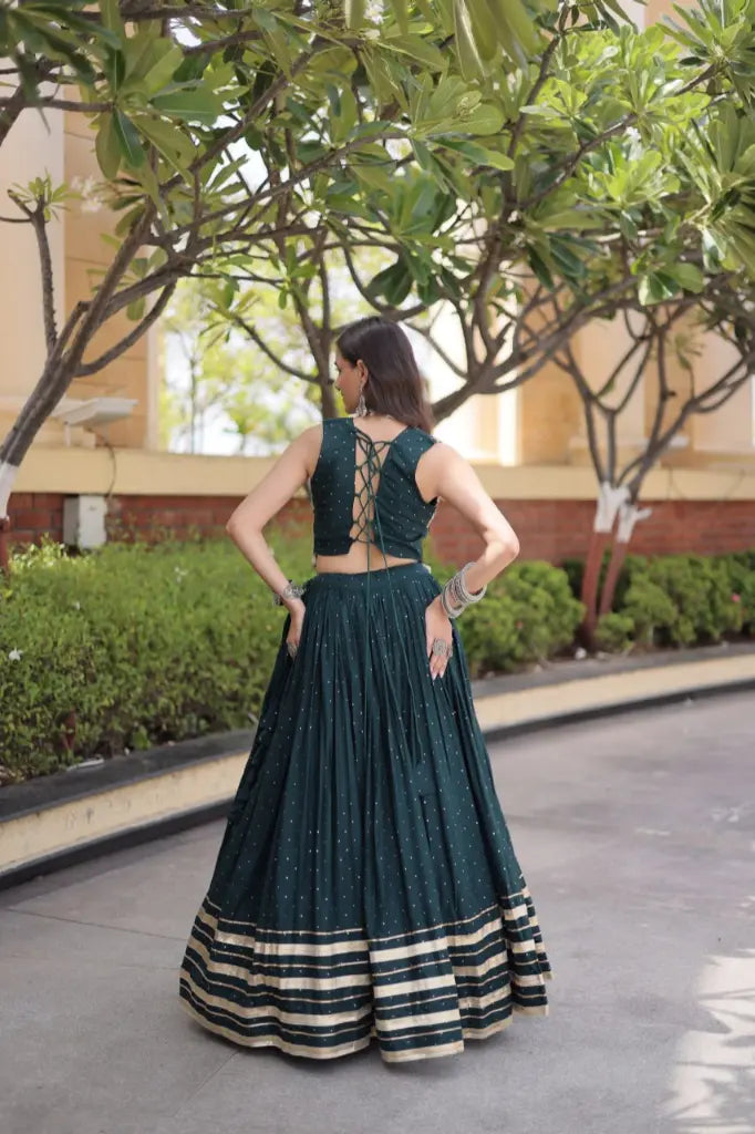 Gamthi Mirror Mukesh Lehenga