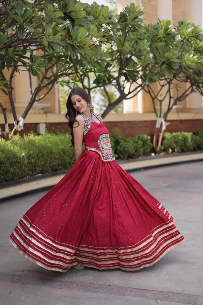 Gamthi Mirror Mukesh Lehenga
