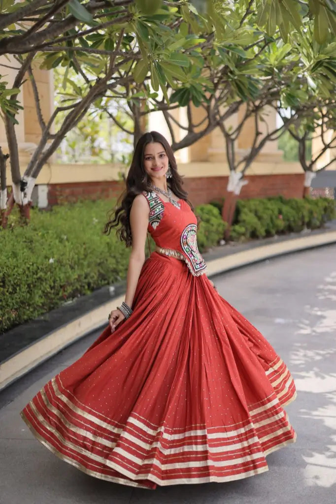 Gamthi Mirror Mukesh Lehenga