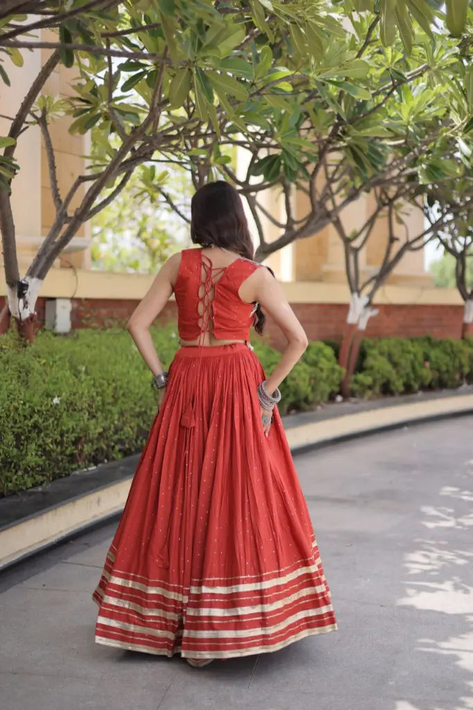 Gamthi Mirror Mukesh Lehenga
