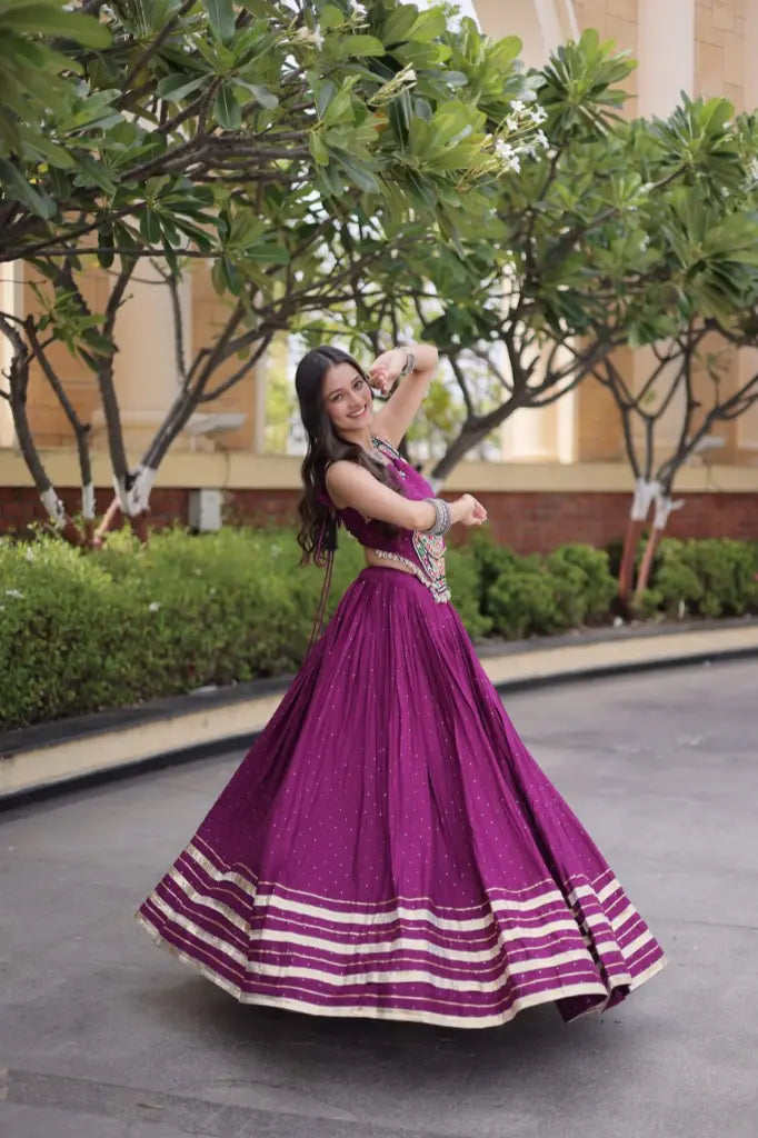 Gamthi Mirror Mukesh Lehenga