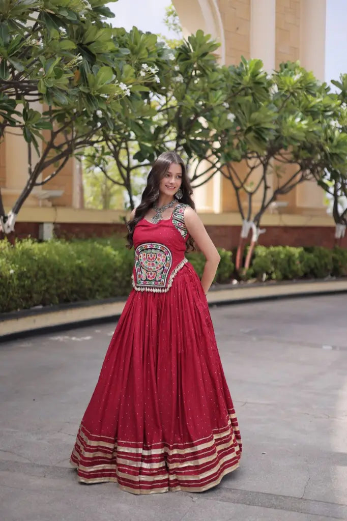 Gamthi Mirror Mukesh Lehenga