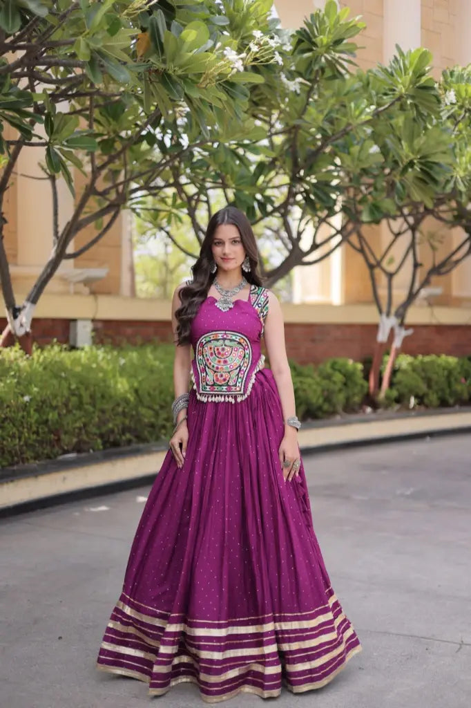 Gamthi Mirror Mukesh Lehenga