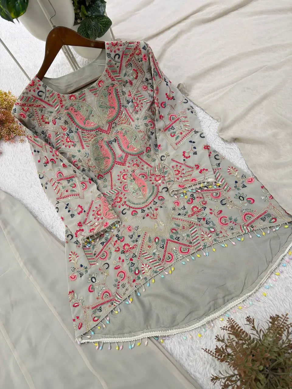 Grey Sequin Latkan Embroidered Kurta