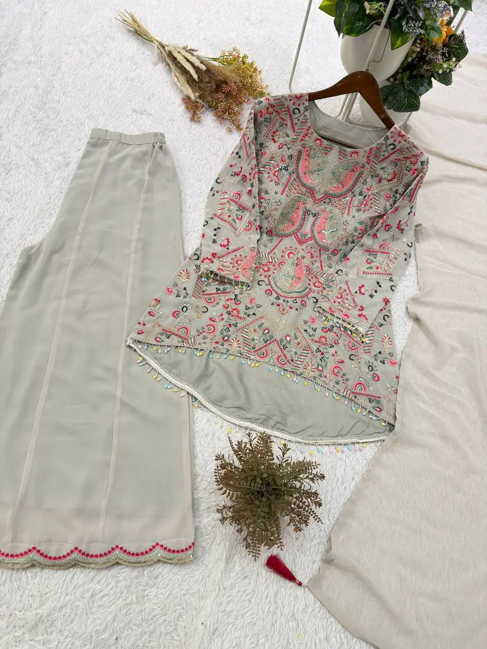 Grey Sequin Latkan Embroidered Kurta