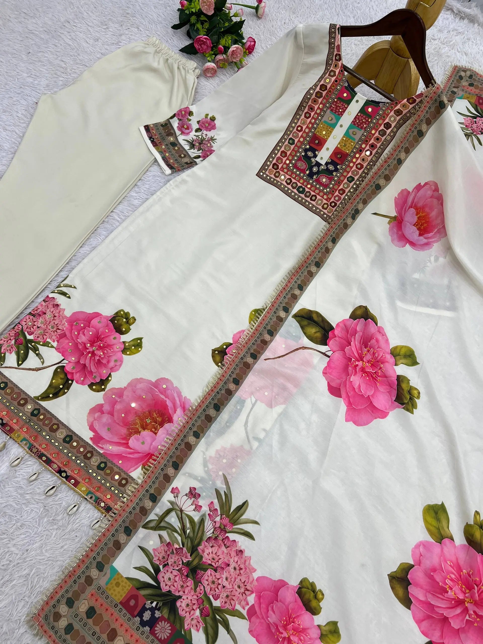 Gulnaar Muslin Cotton Kurta Pant Dupatta Set for Festive and Day Functions