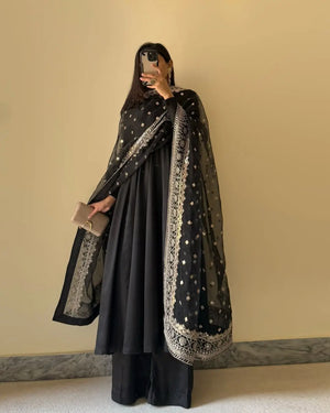Fox Georgette Embroidered Kurta Set with Lace Dupatta