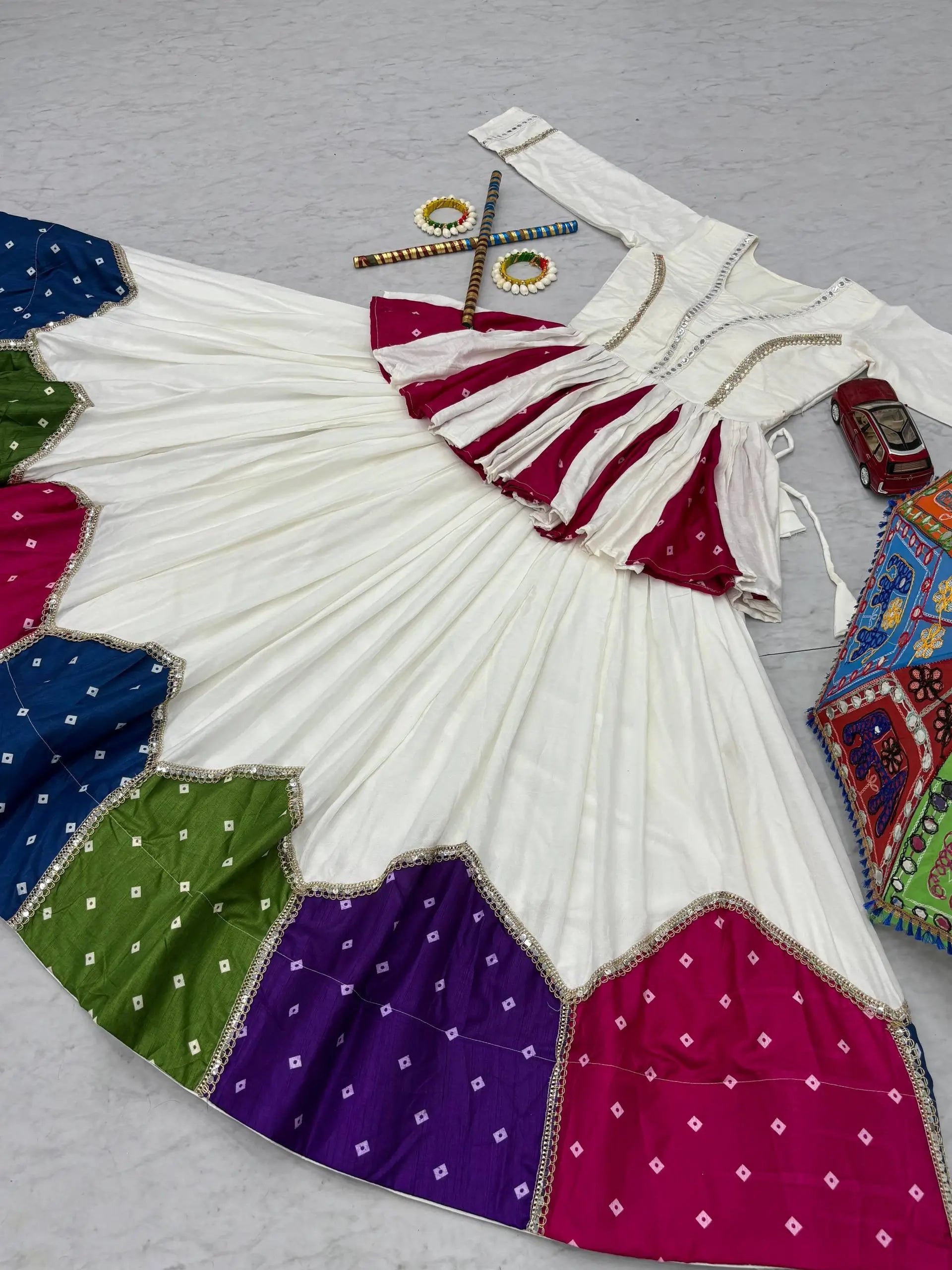 Ivory Bandhani Kediyu Lehenga