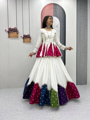 Ivory Bandhani Kediyu Lehenga