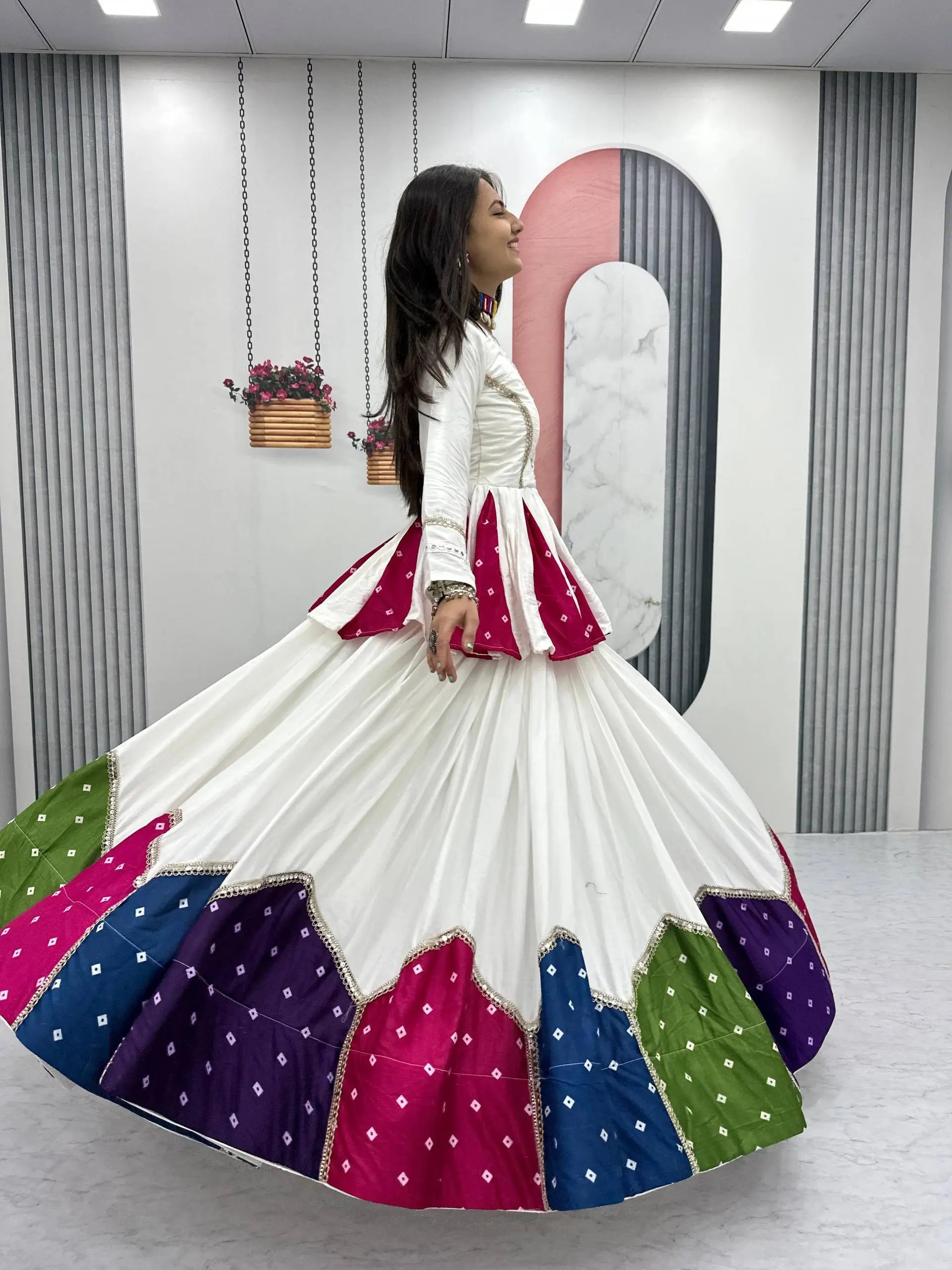 Ivory Bandhani Kediyu Lehenga