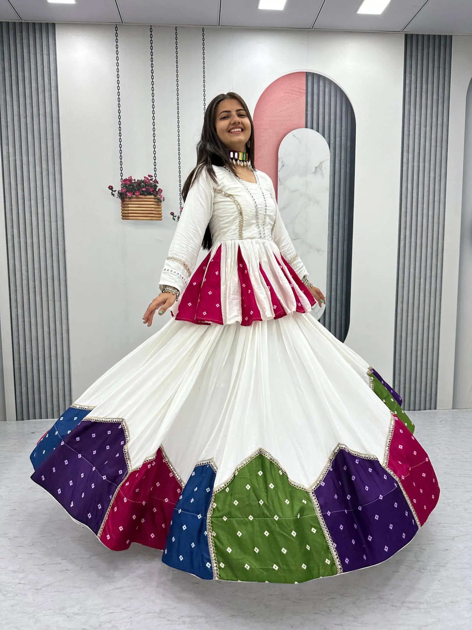 Ivory Bandhani Kediyu Lehenga
