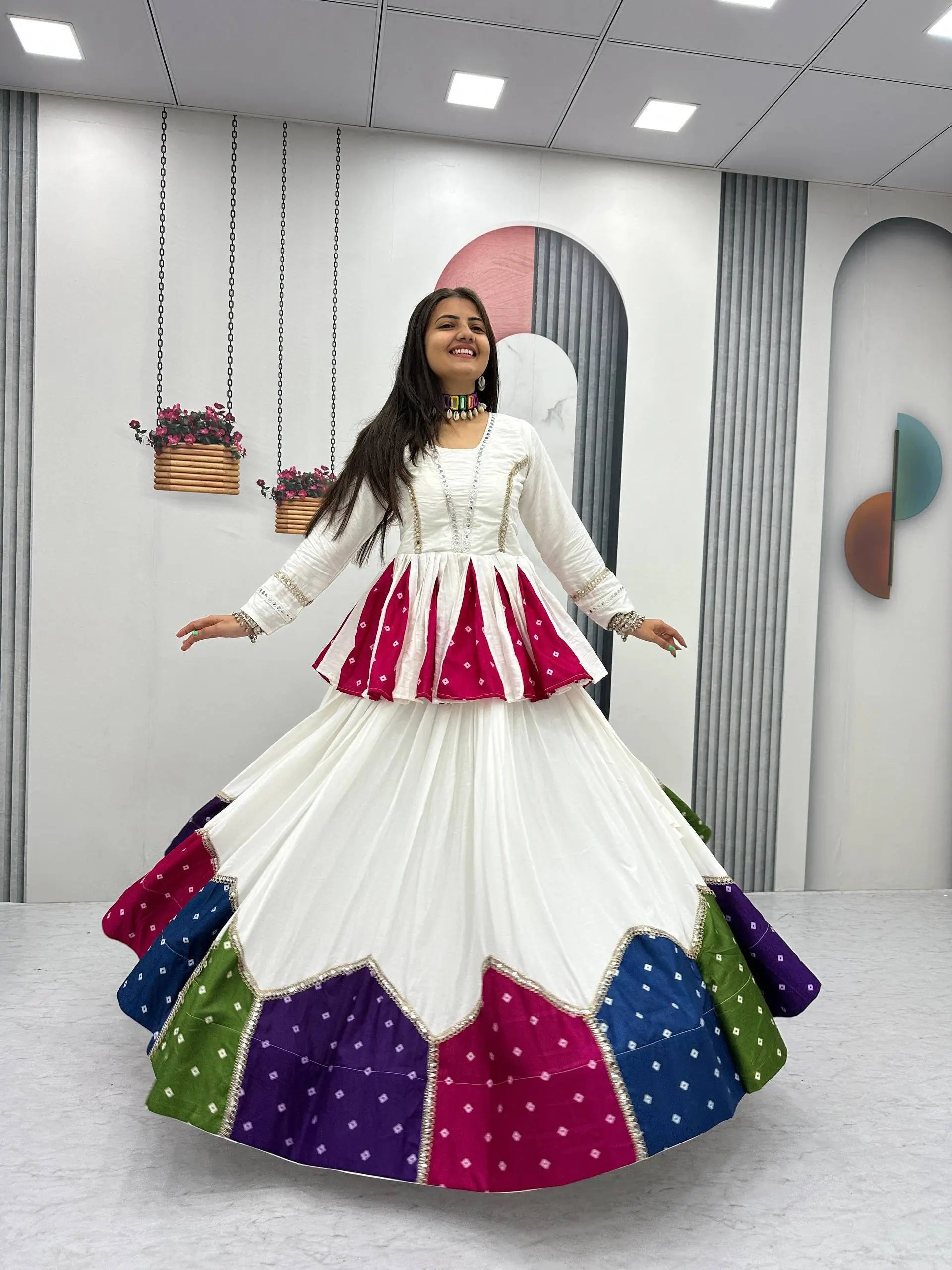 Ivory Bandhani Kediyu Lehenga