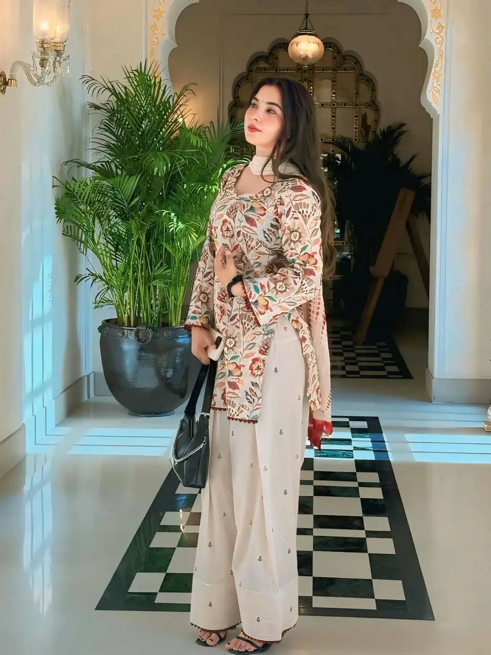 Ivory Floral Print Farshi