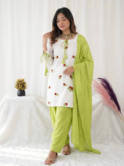 Ivory Strawberry Farshi Set