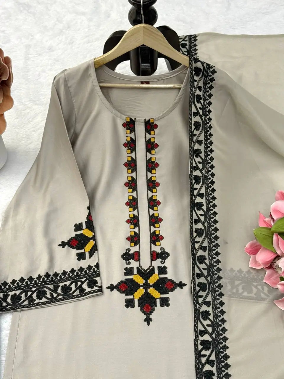 Ivory Threadwork Palazzo Suit