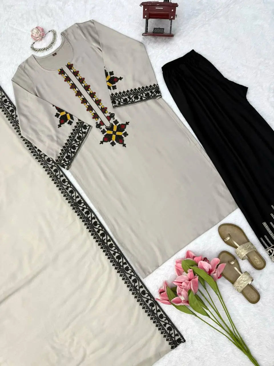 Ivory Threadwork Palazzo Suit