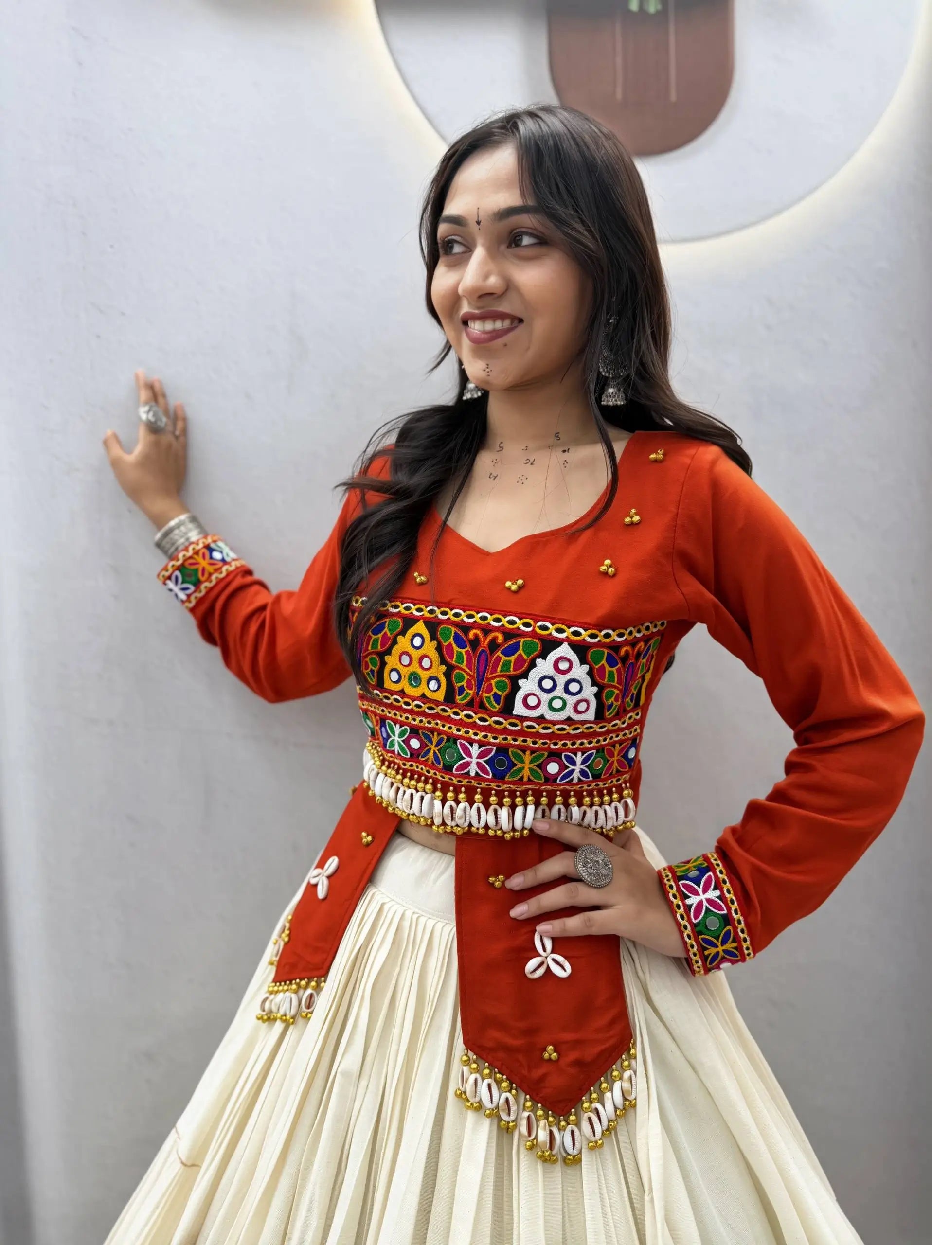 Kodi Gamthi Handwork Lehenga Set