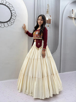 Kodi Gamthi Handwork Lehenga Set
