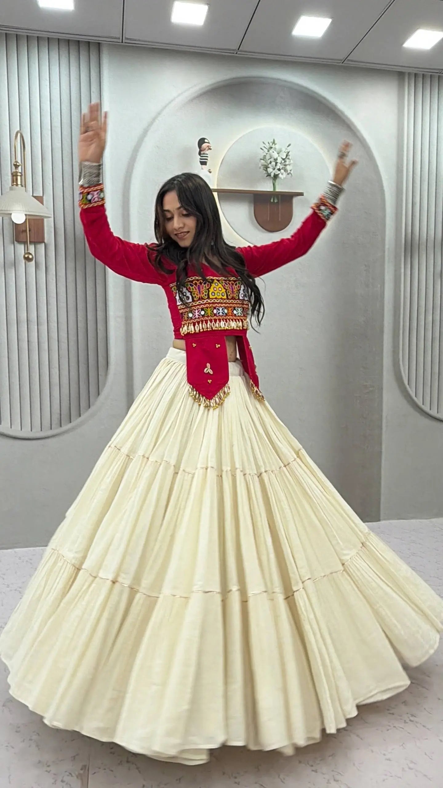 Kodi Gamthi Handwork Lehenga Set