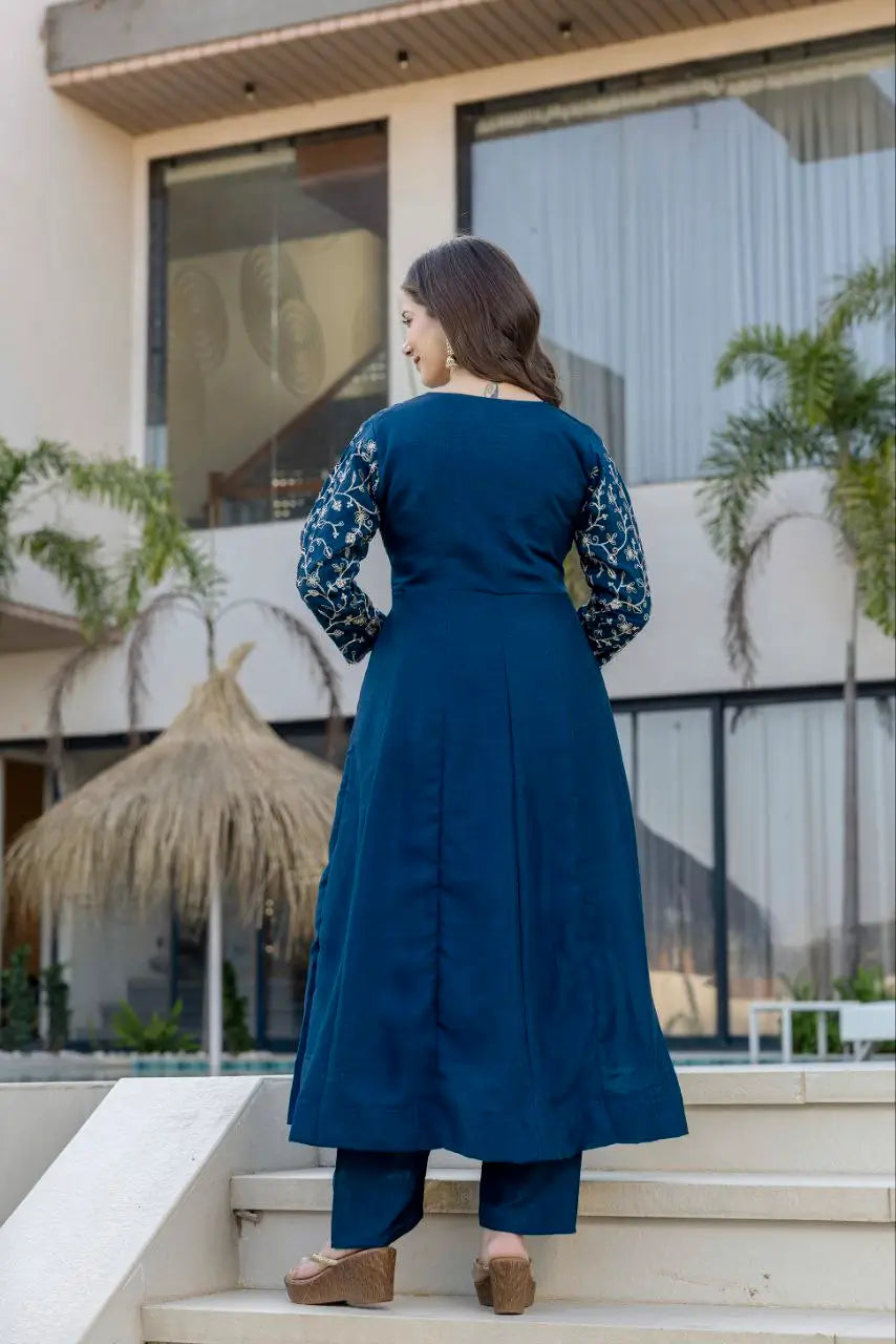 Lavender Vichitra Silk Sequin Embroidered Kurta Set with Dupatta | Elegant Festive Wear