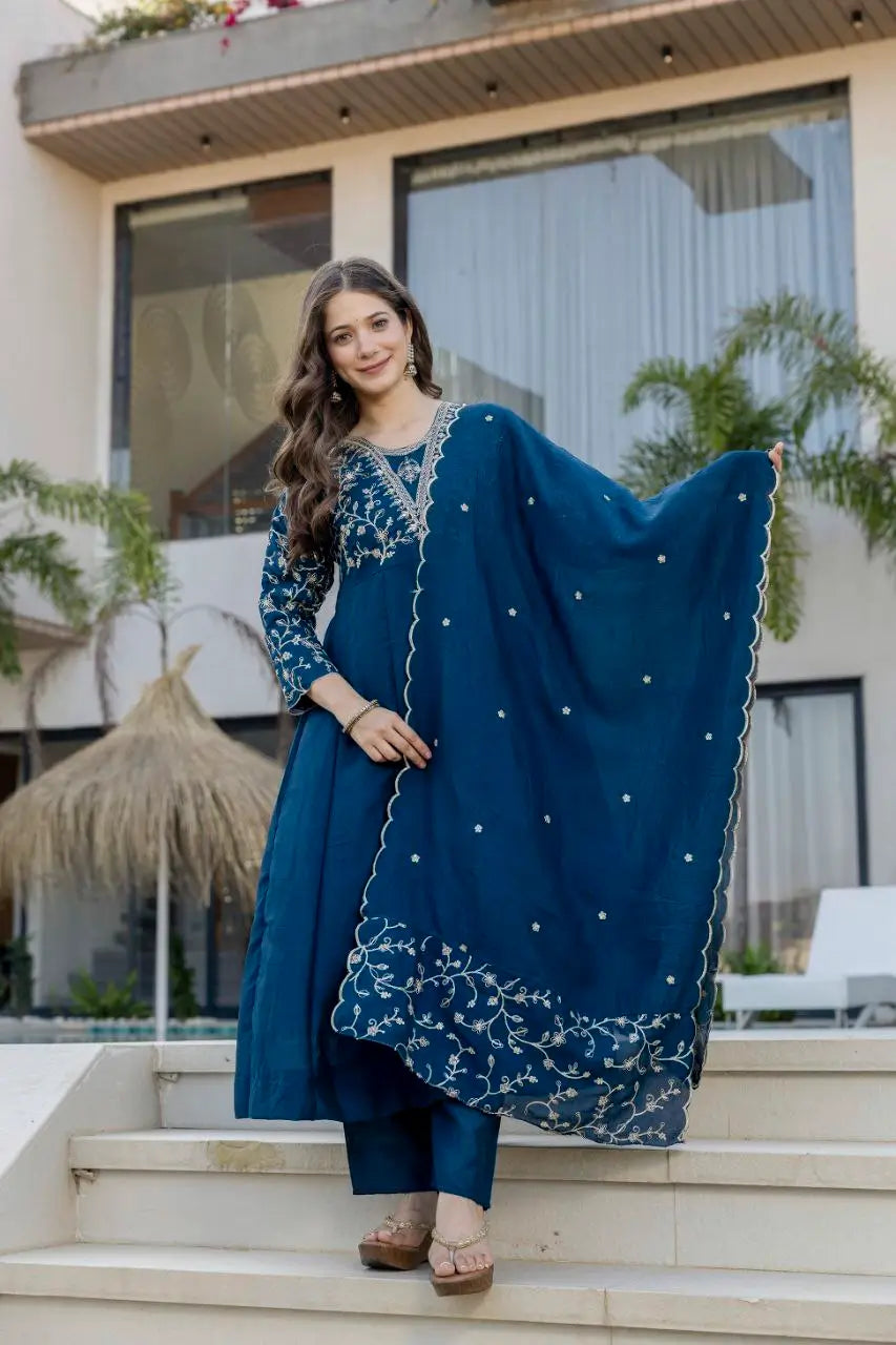 Lavender Vichitra Silk Sequin Embroidered Kurta Set with Dupatta | Elegant Festive Wear