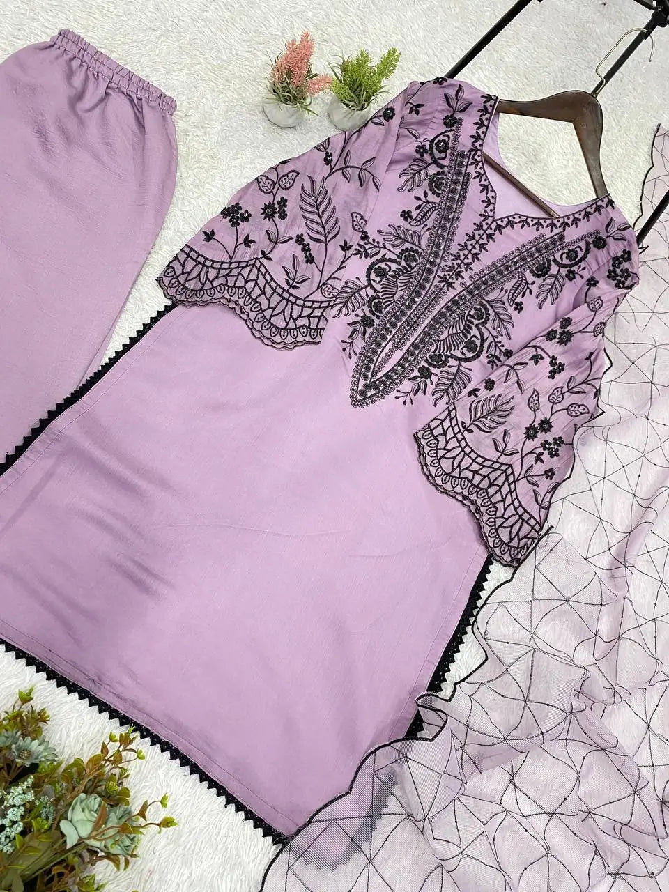 Mal Cotton Embroidery Suit Set, 4 Colours