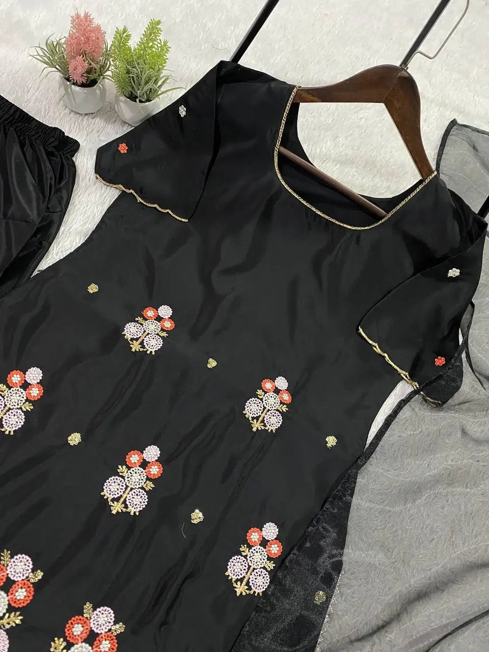 Midnight Bloom Embroidered Kurta Set for Festive and Evening Wear