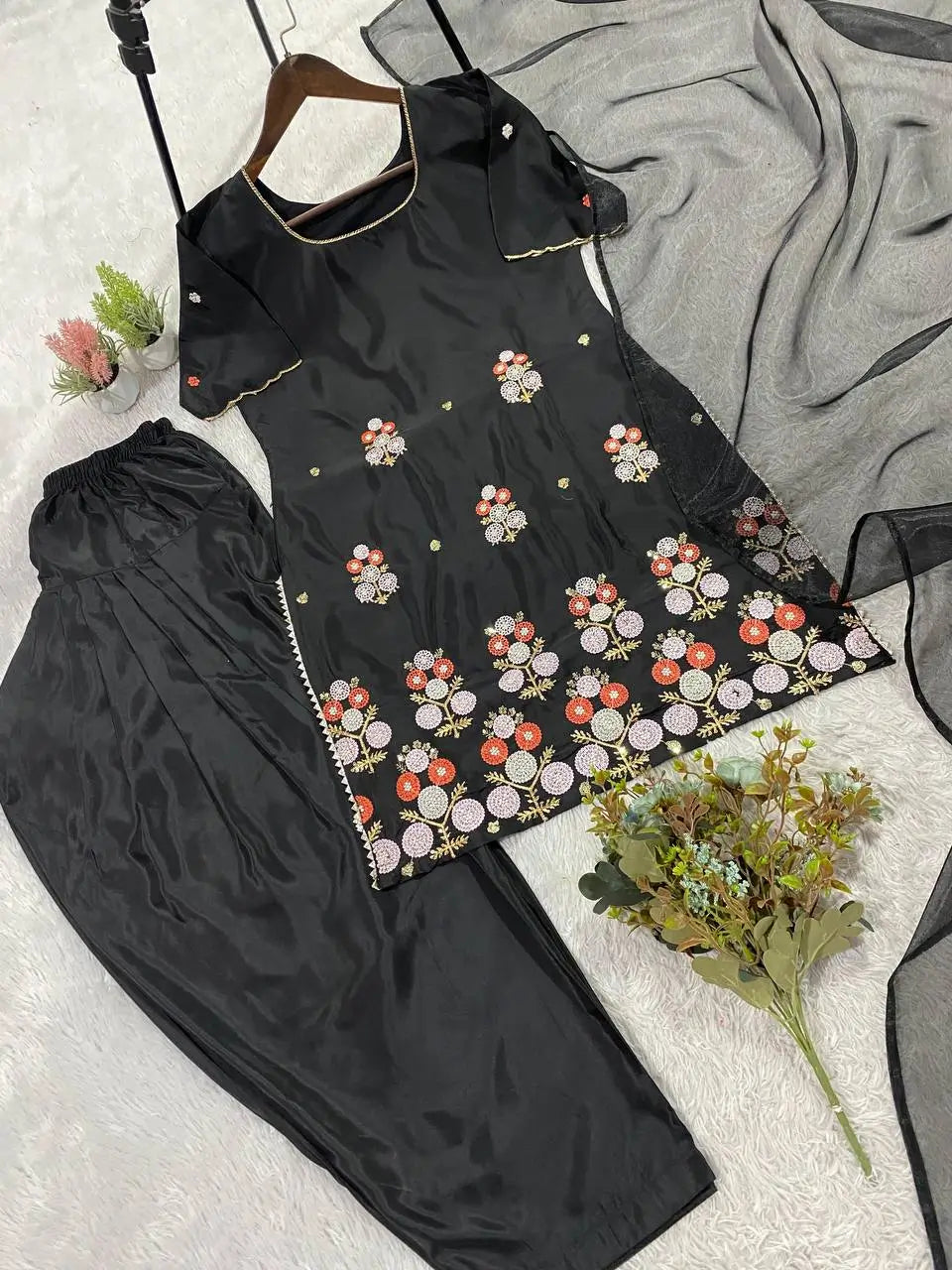 Midnight Bloom Embroidered Kurta Set for Festive and Evening Wear