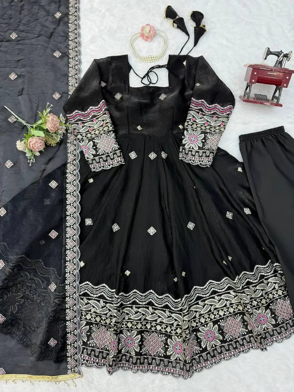 Midnight Scallop Border Anarkali