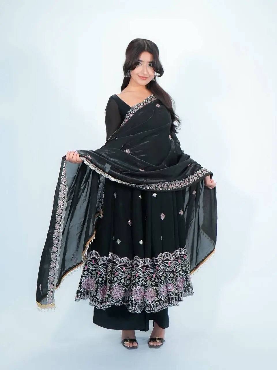 Midnight Scallop Border Anarkali