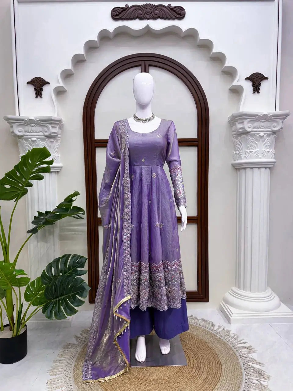 Midnight Scallop Border Anarkali
