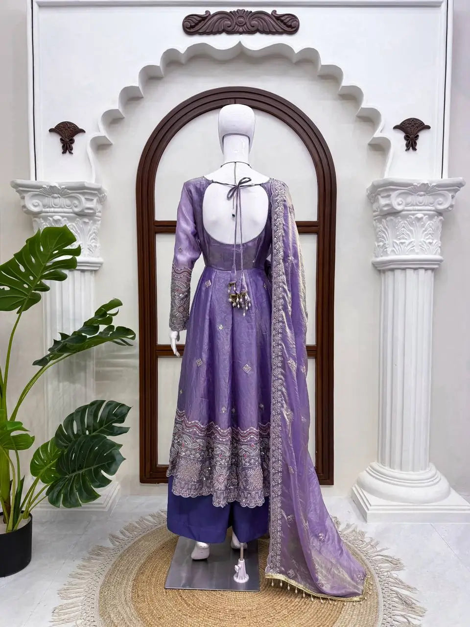 Midnight Scallop Border Anarkali