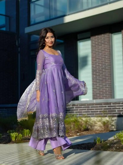Midnight Scallop Border Anarkali