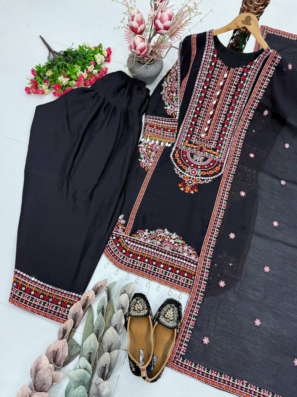 Mul Chanderi Mirror Suit