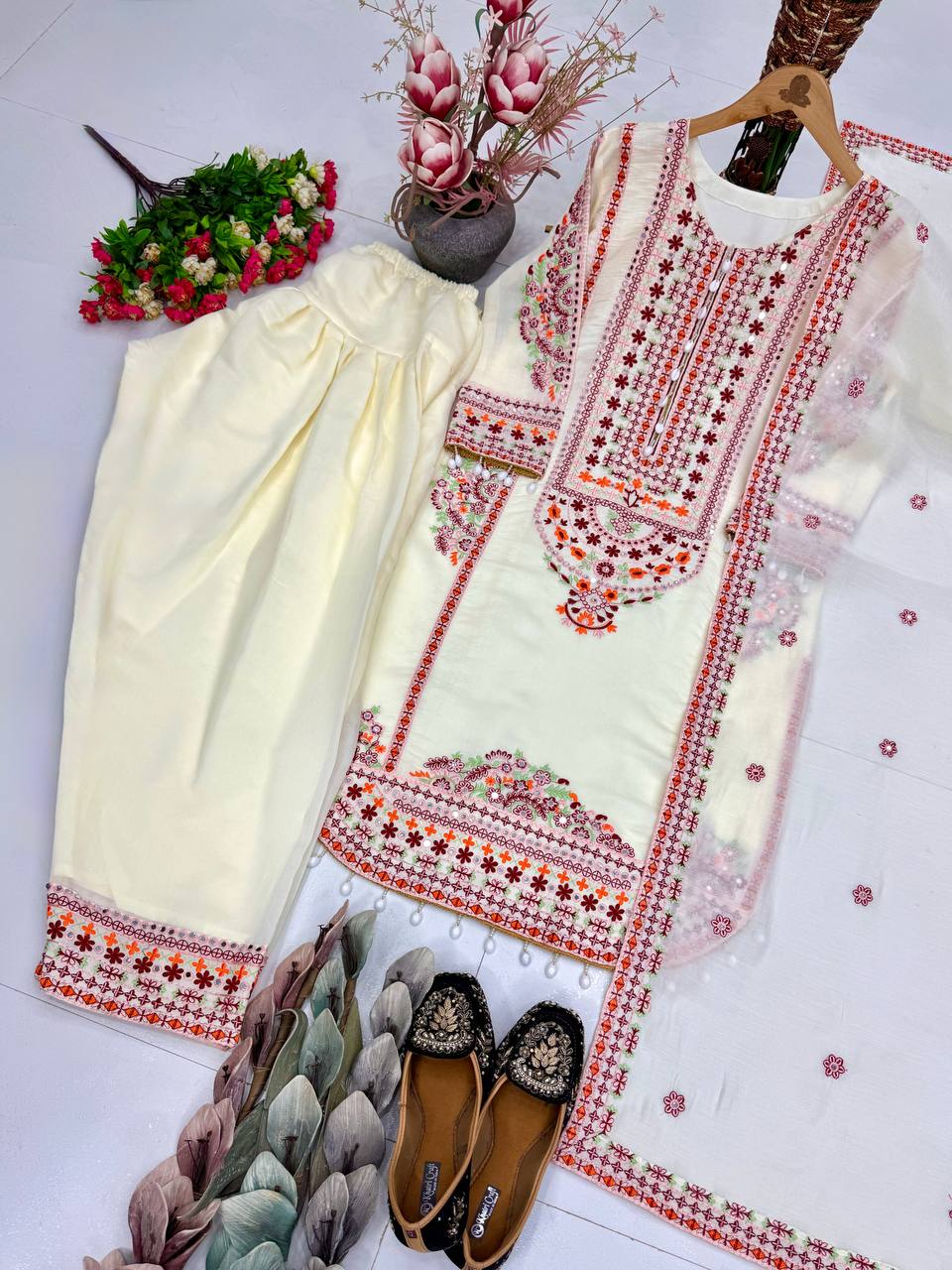 Mul Chanderi Mirror Suit