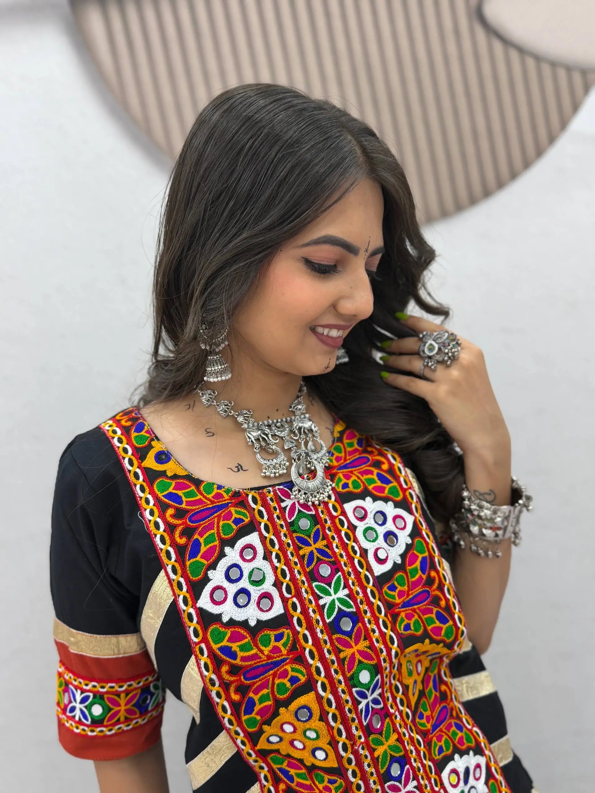 Onyx Kutchi Kediyu Lehenga