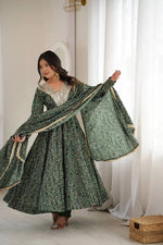 Plum Bandhani Mirror Anarkali Set