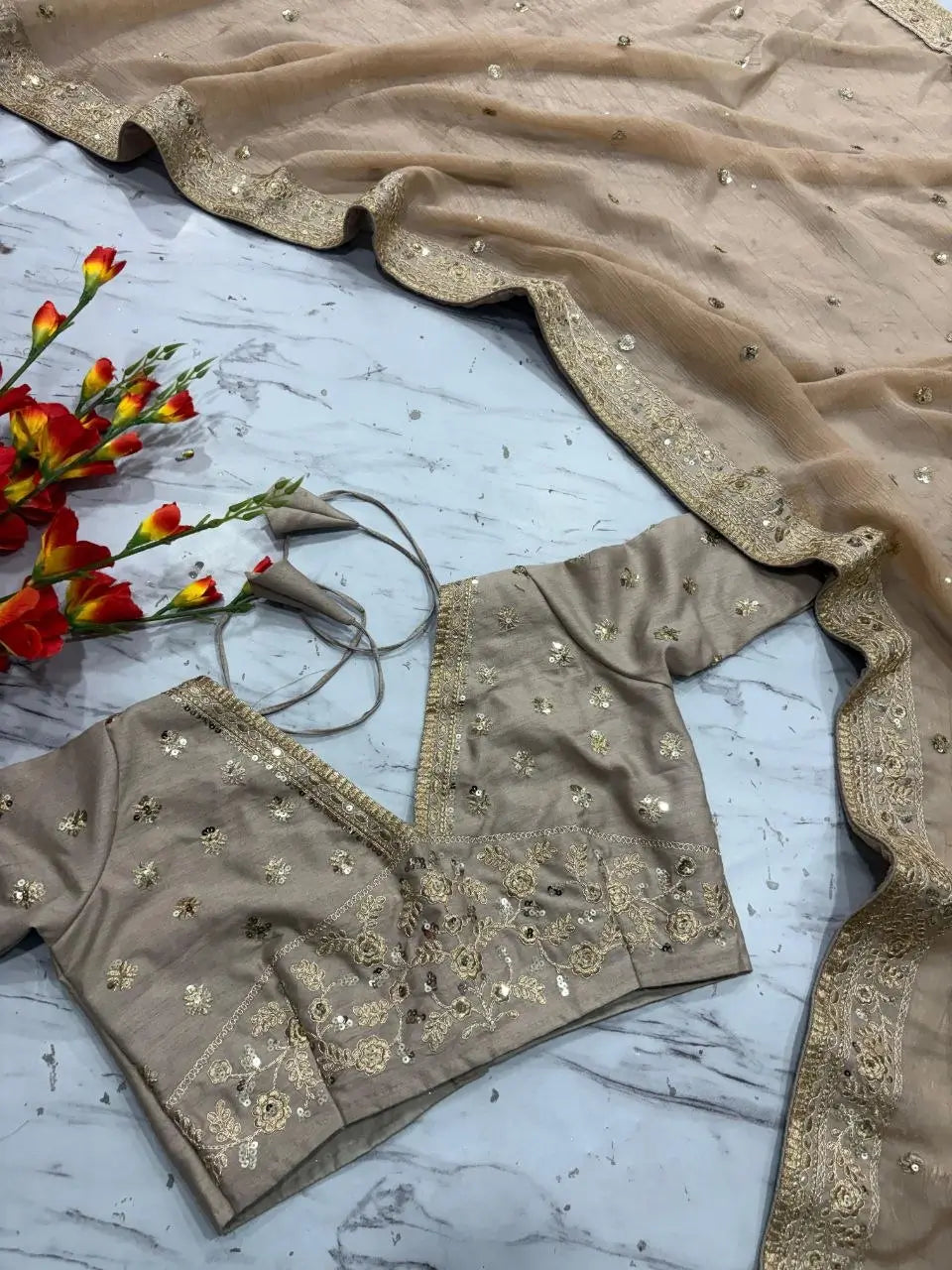 Premium Gold Crush Saree for Festive and Occasion Wear