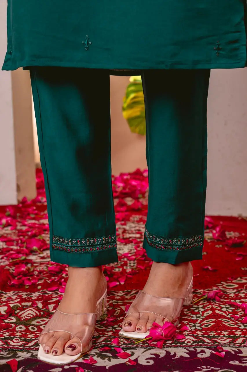 Premium Viscose Silk Embroidered Kurti Set with Pant & Chanderi Silk Dupatta – Stitched 3-Piece Suit