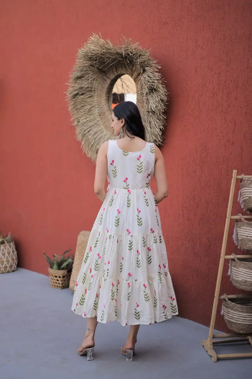 Printed Cotton Sleeveless Dress with Tiered Flair for Summer and Casual Wear