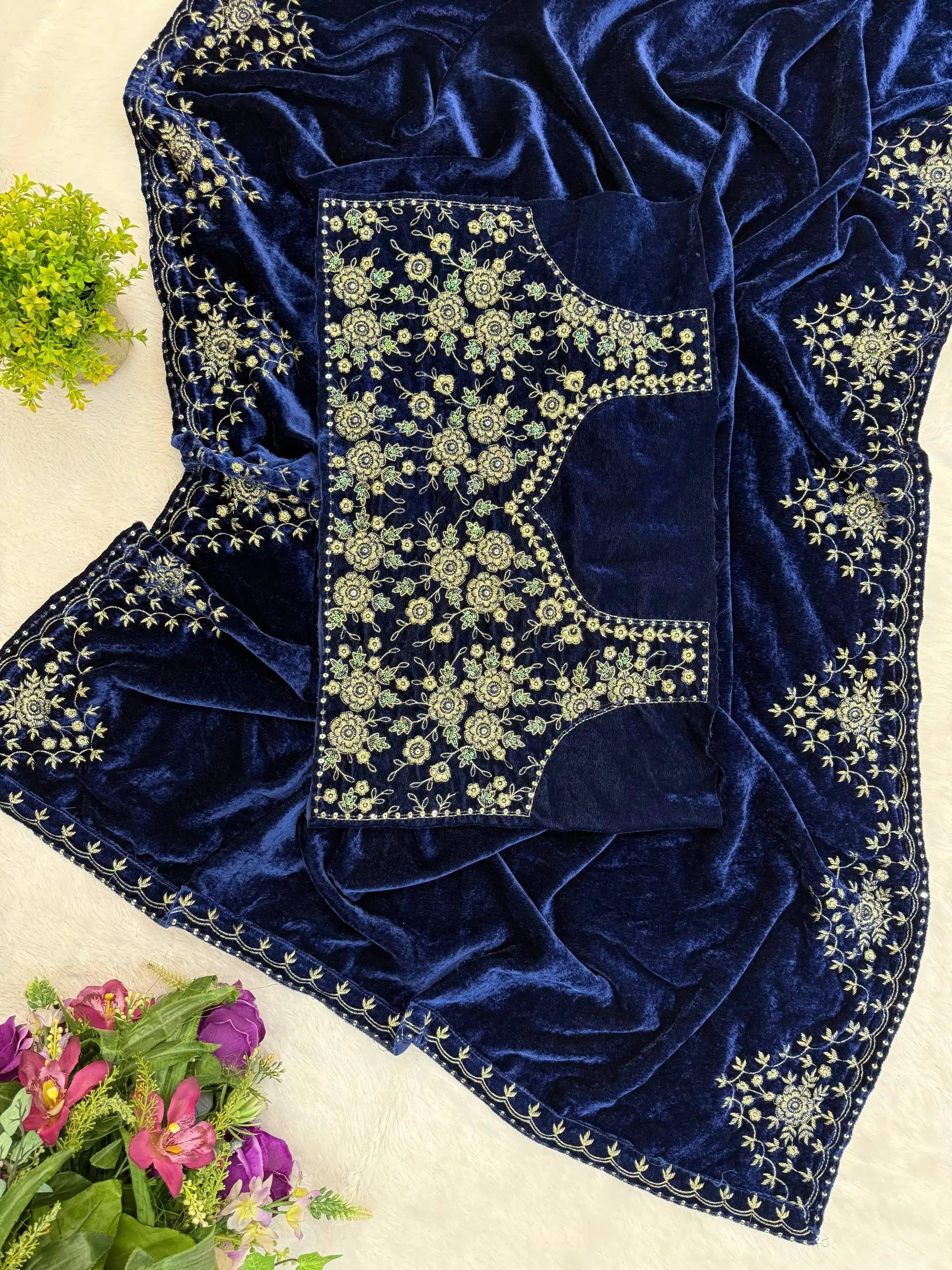 Pure 9000 Velvet Embroidered Border Saree with Velvet Blouse Piece | Wedding Party Wear