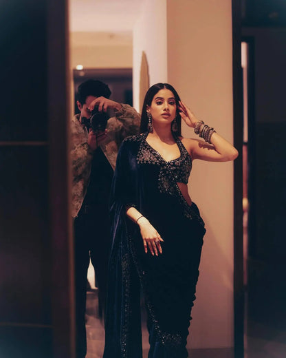 Pure 9000 Velvet Embroidered Border Saree with Velvet Blouse Piece | Wedding Party Wear