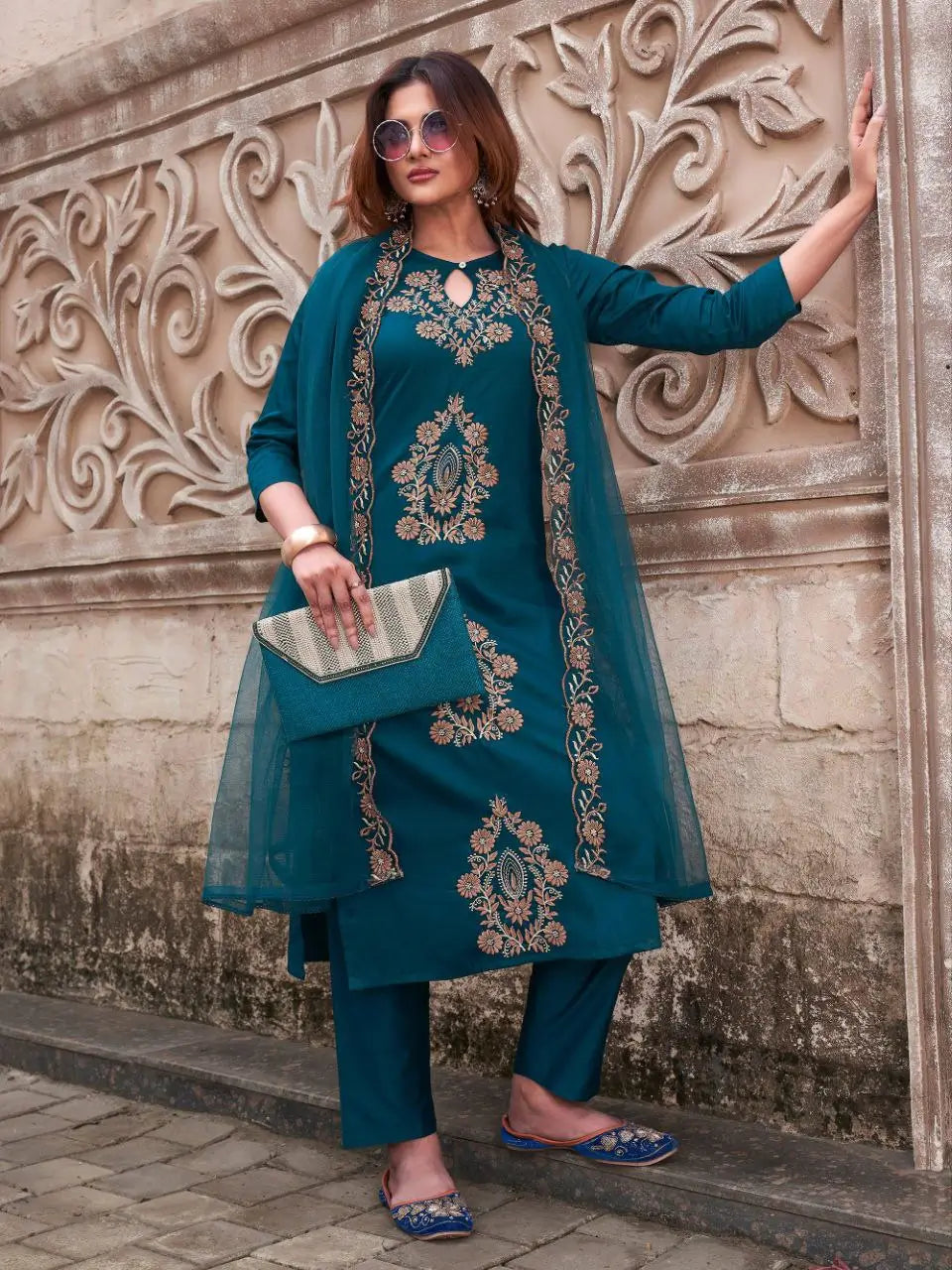 Pure Viscose Rayon Slub Embroidered Kurta Set with Organza Dupatta