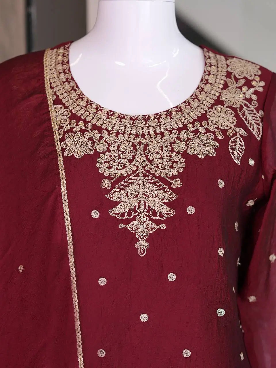 Rangoli Crush Zari Embroidery Kurta Set