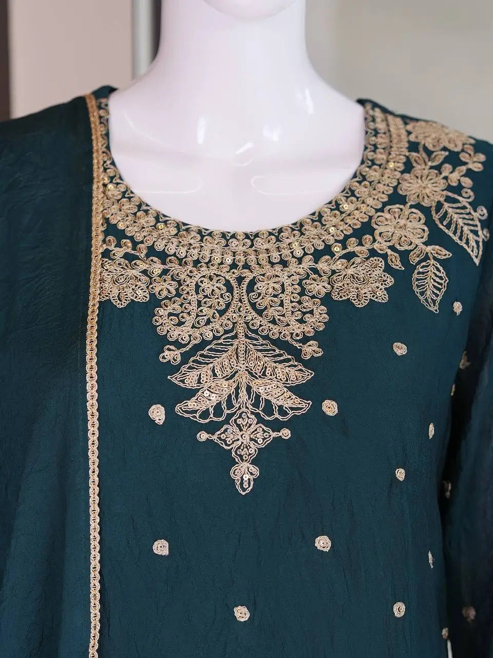 Rangoli Crush Zari Embroidery Kurta Set